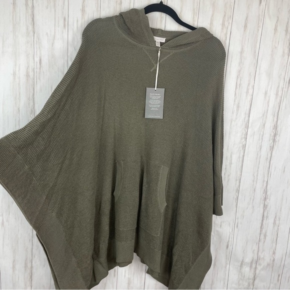 Garnet Hill NWT Hooded Waffle-Stitch Poncho S/M - Picture 5 of 11